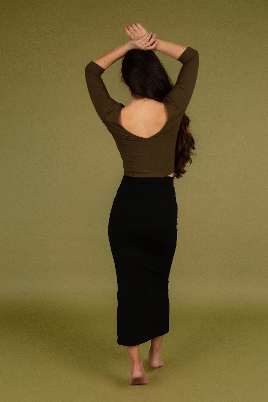 Reversible V-neck Crop Top 3/4 sleeve in Khaki Green Machine Wash Dry Clean Hand Wash Reversible V-neck Crop Top 3/4 sleeve in Khaki Green Machine Wash Dry Clean Hand Wash