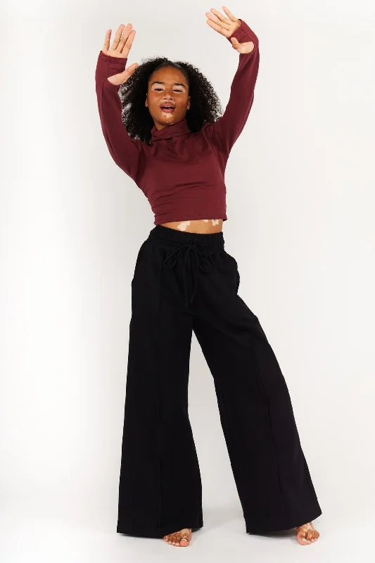Turtle Neck Long Sleeve Crop Top with Hole in Tawny Port Boxy Fit Fitted Loose