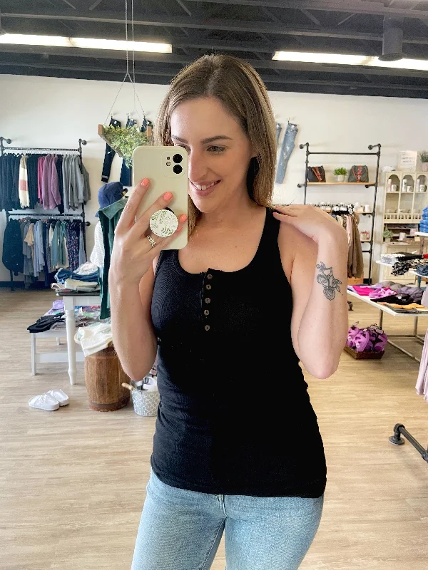 Fitted Ribbed Button Tank Top in Black sage tank top